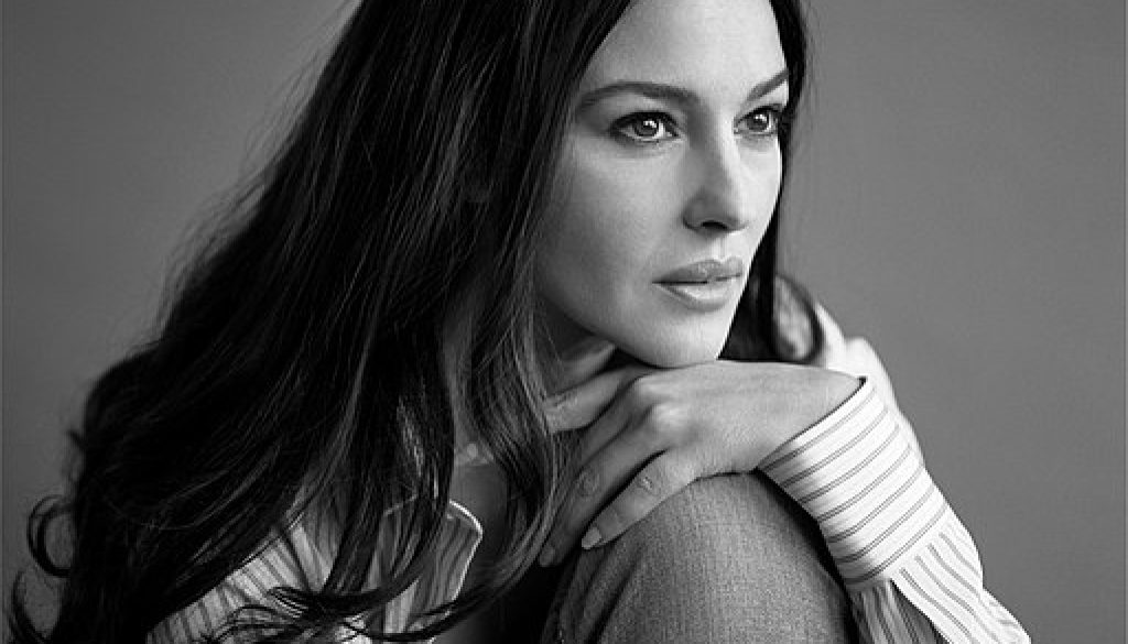 https://commons.wikimedia.org/wiki/File:Monica_Bellucci_by_Eric_Nehr.jpg